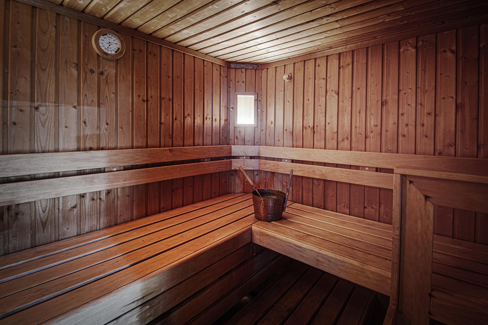 Hotel For You Чернуско сул Навильо Екстериор снимка